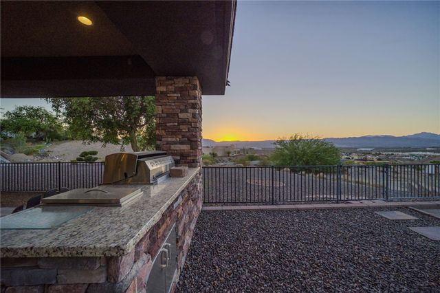 1805 Stovall Street, Bullhead City, AZ 86442