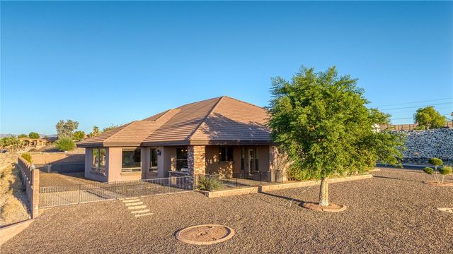 1805 Stovall Street, Bullhead City, AZ 86442