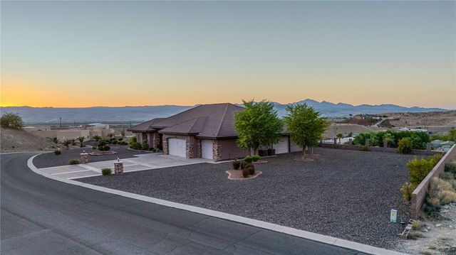 1805 Stovall Street, Bullhead City, AZ 86442