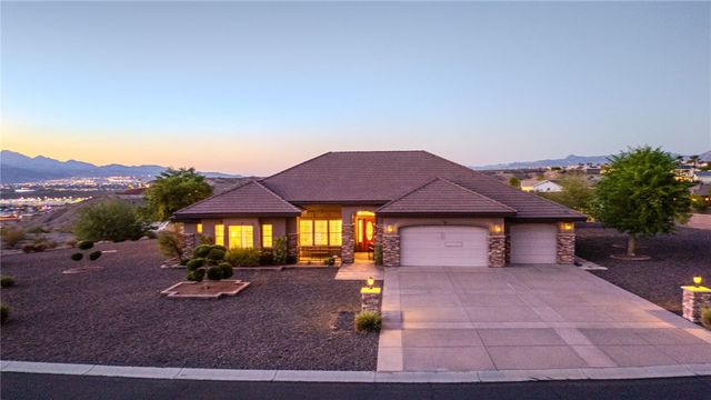 1805 Stovall Street, Bullhead City, AZ 86442