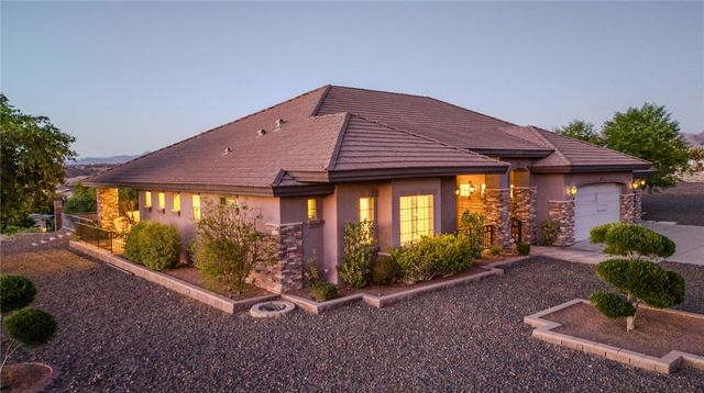 1805 Stovall Street, Bullhead City, AZ 86442