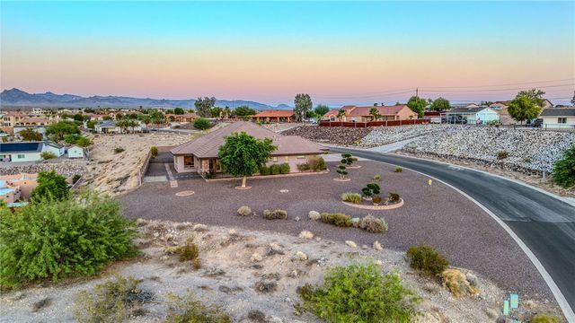 1805 Stovall Street, Bullhead City, AZ 86442