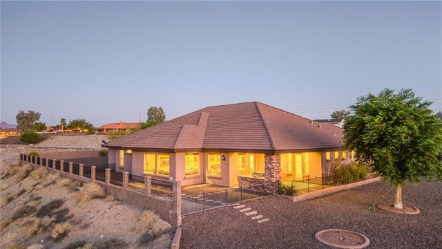 1805 Stovall Street, Bullhead City, AZ 86442