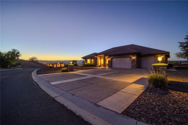 1805 Stovall Street, Bullhead City, AZ 86442