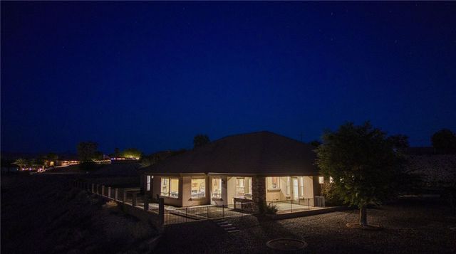 1805 Stovall Street, Bullhead City, AZ 86442