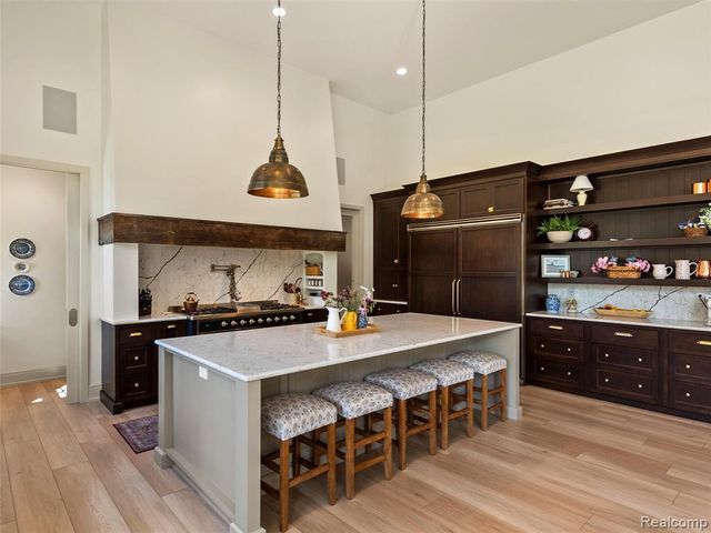 8799 S Rushton Road, South Lyon, MI 48178