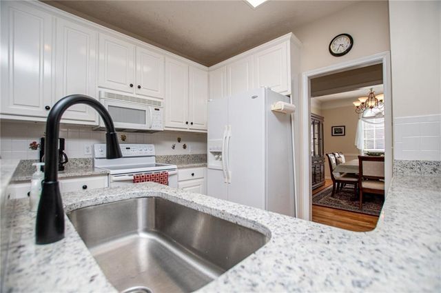 1294 Windsor Glen Drive, Douglasville, GA 30134
