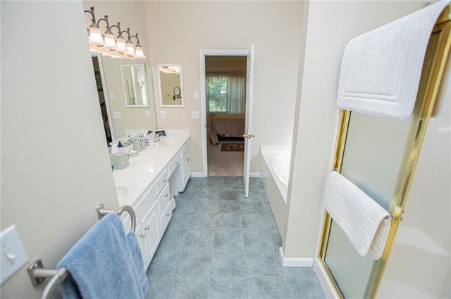 1294 Windsor Glen Drive, Douglasville, GA 30134