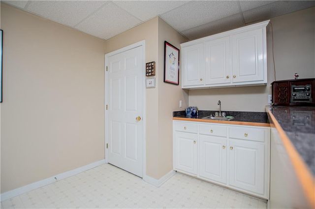 1294 Windsor Glen Drive, Douglasville, GA 30134