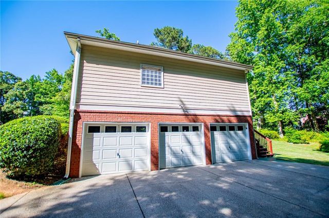 1294 Windsor Glen Drive, Douglasville, GA 30134