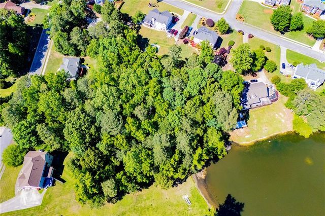 1294 Windsor Glen Drive, Douglasville, GA 30134
