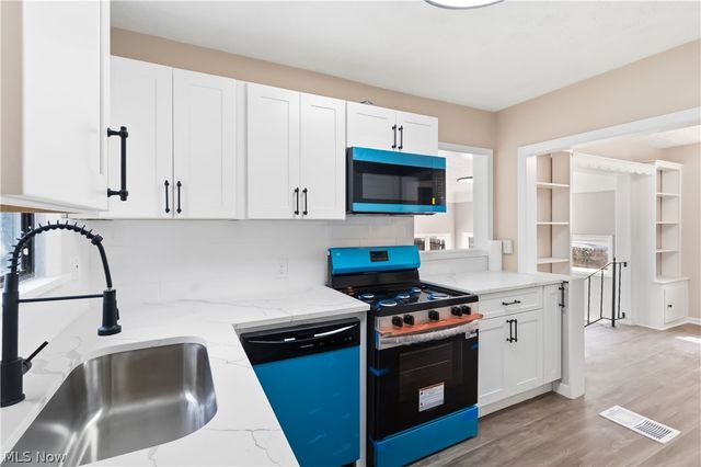 12904 Brookfield Avenue, Cleveland, OH 44135