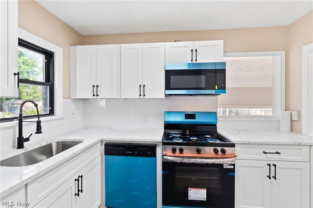 12904 Brookfield Avenue, Cleveland, OH 44135