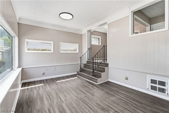 12904 Brookfield Avenue, Cleveland, OH 44135