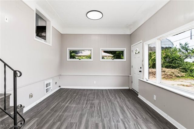 12904 Brookfield Avenue, Cleveland, OH 44135