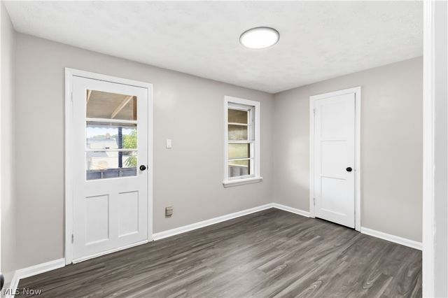 12904 Brookfield Avenue, Cleveland, OH 44135