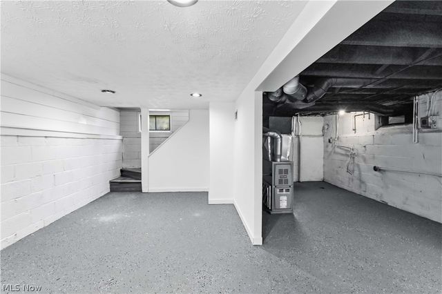 12904 Brookfield Avenue, Cleveland, OH 44135