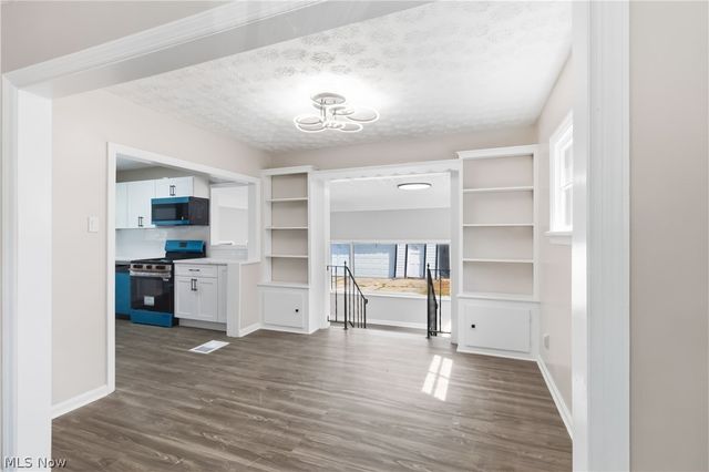 12904 Brookfield Avenue, Cleveland, OH 44135