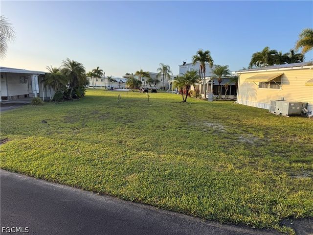 178 Orange Harbor DR, Fort Myers, FL 33905