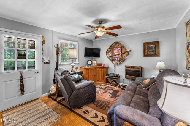 929 Noah Snyder Road, Mountain City, TN 37683