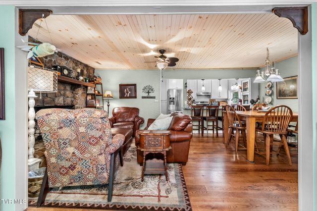 929 Noah Snyder Road, Mountain City, TN 37683