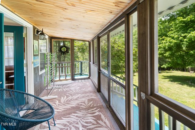 929 Noah Snyder Road, Mountain City, TN 37683
