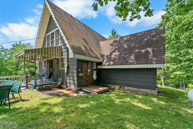929 Noah Snyder Road, Mountain City, TN 37683
