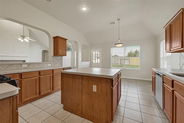 4014 Redwood Arbor Lane, Fresno, TX 77545