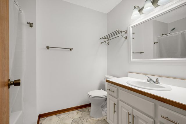 2916 Frank Street, Maplewood, MN 55109