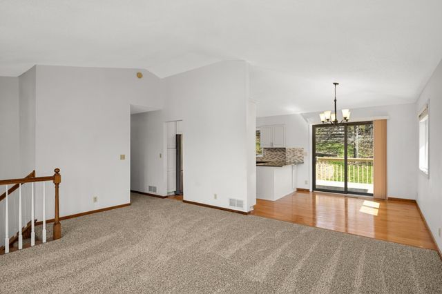 2916 Frank Street, Maplewood, MN 55109