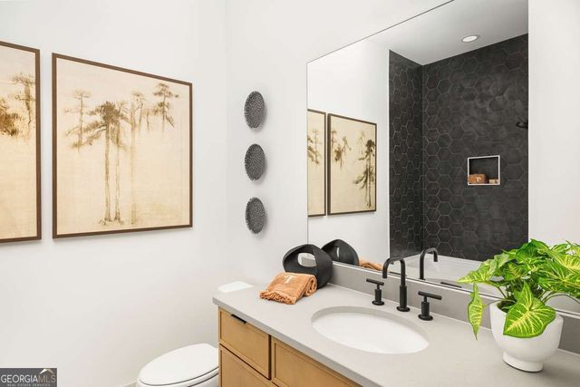 2248 Crestview Drive 33, Brookhaven, GA 30319