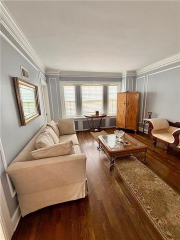 4618 Warwick Boulevard 4D, Kansas City, MO 64112