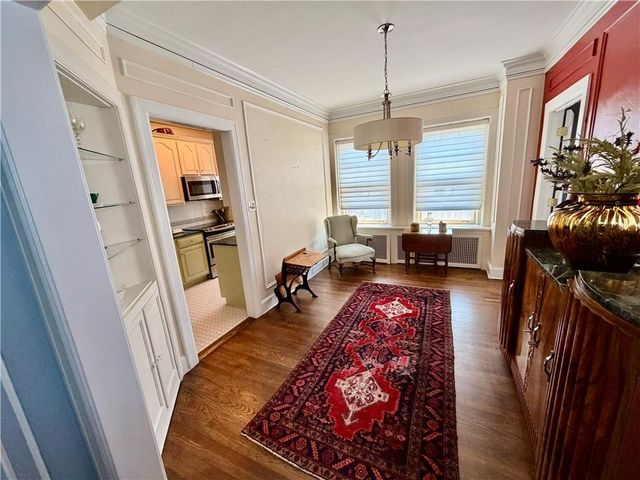 4618 Warwick Boulevard 4D, Kansas City, MO 64112