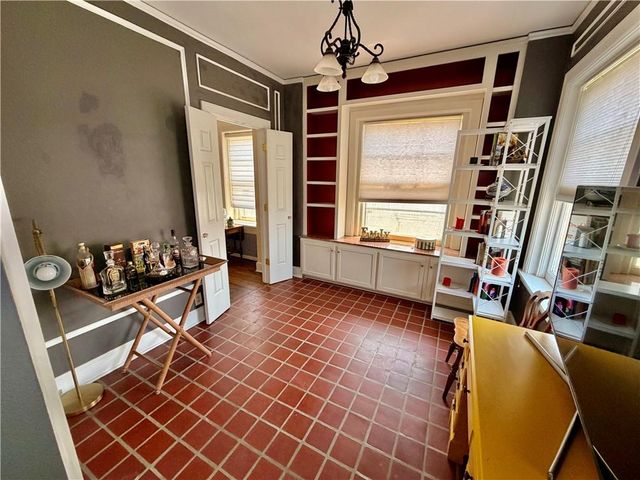 4618 Warwick Boulevard 4D, Kansas City, MO 64112