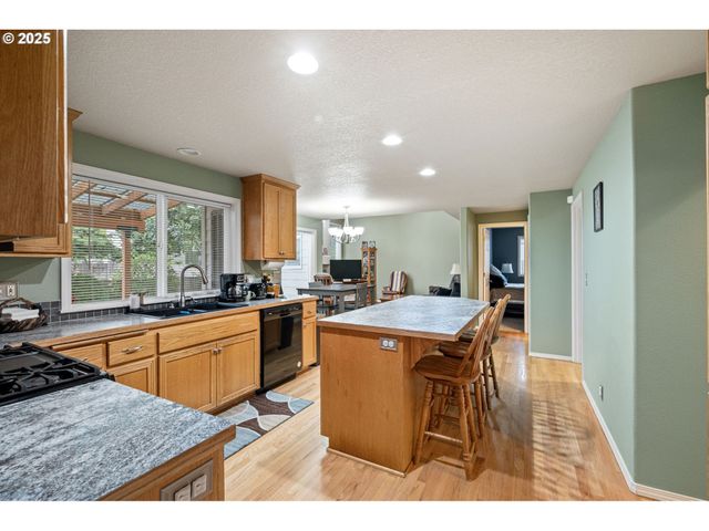 4278 TORRINGTON Ave, Eugene, OR 97404