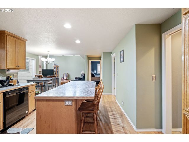 4278 TORRINGTON Ave, Eugene, OR 97404