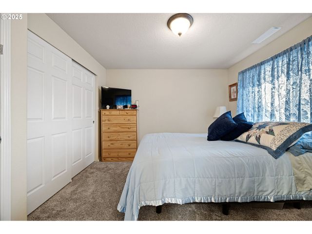 4278 TORRINGTON Ave, Eugene, OR 97404