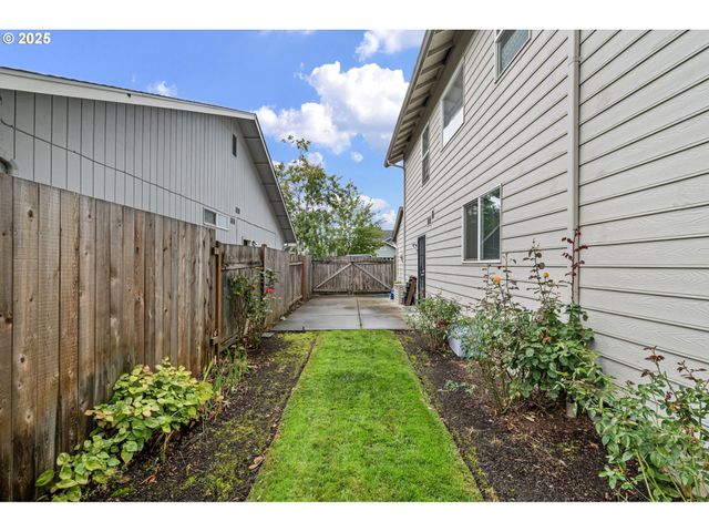 4278 TORRINGTON Ave, Eugene, OR 97404