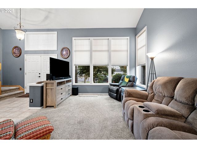 4278 TORRINGTON Ave, Eugene, OR 97404