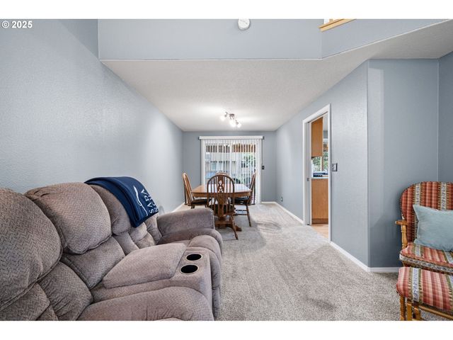 4278 TORRINGTON Ave, Eugene, OR 97404