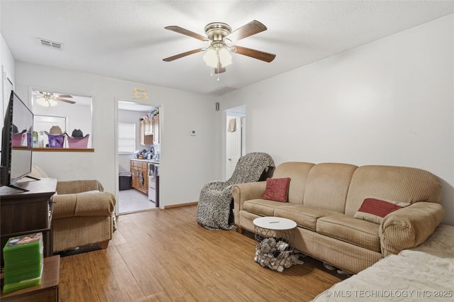 2513 N Norwood Place, Tulsa, OK 74104