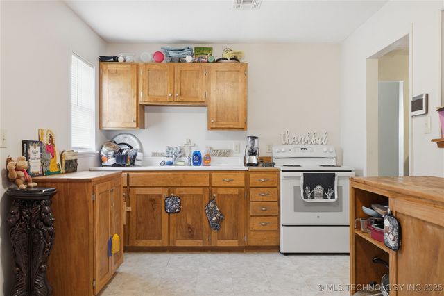 2513 N Norwood Place, Tulsa, OK 74104