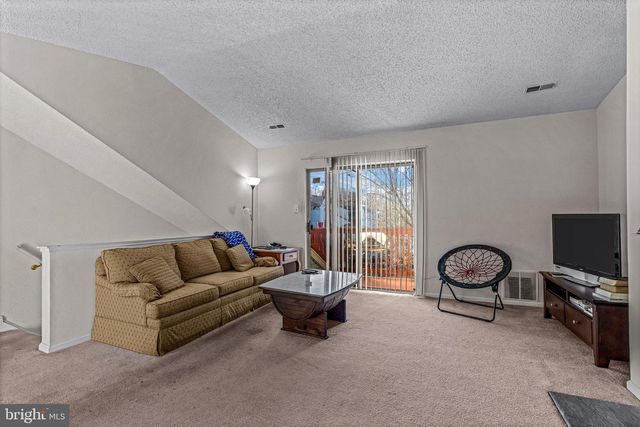 656 COVINGTON CT, Sewell, NJ 08080