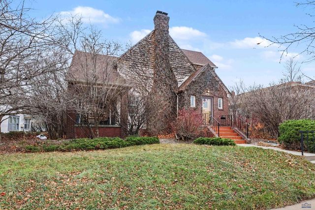 903 FULTON ST, Rapid City, SD 57701