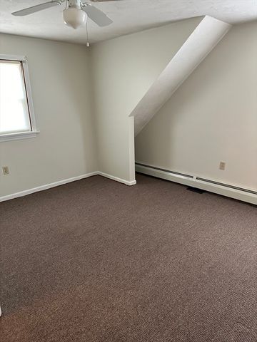 22 Roundy St 2, Beverly, MA 01915