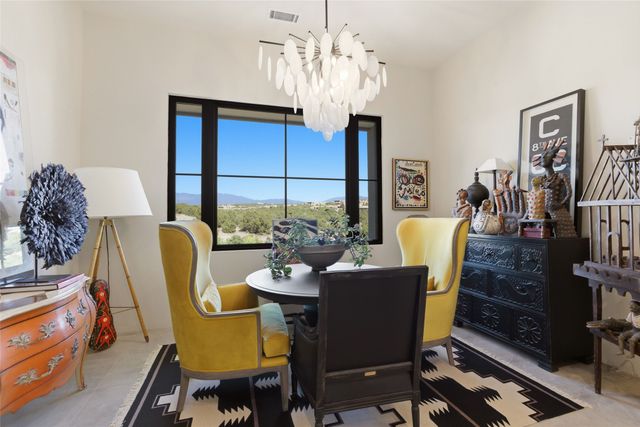 12C Camino Barranca C, Santa Fe, NM 87507