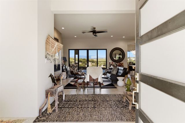 12C Camino Barranca C, Santa Fe, NM 87507