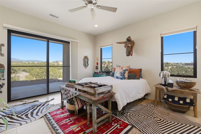12C Camino Barranca C, Santa Fe, NM 87507
