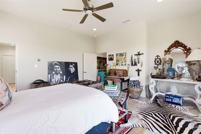 12C Camino Barranca C, Santa Fe, NM 87507