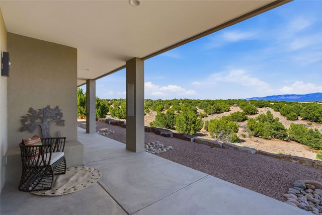 12C Camino Barranca C, Santa Fe, NM 87507